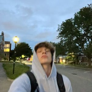 Meet your Posher, Alexii